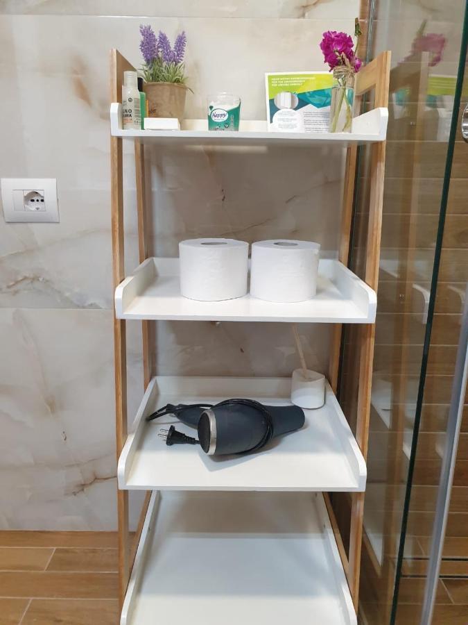 Central Comfy Apartment Tirana Bagian luar foto