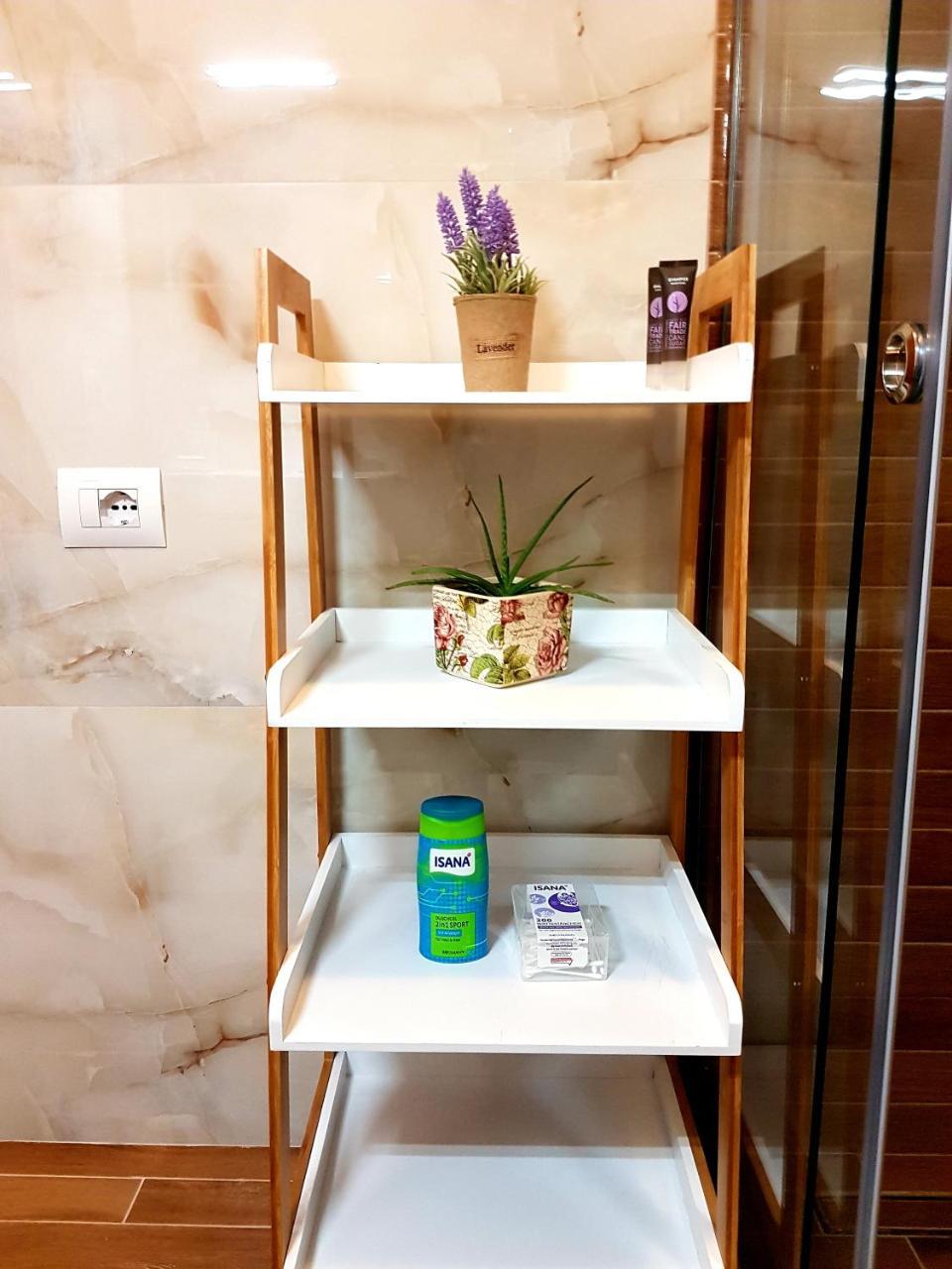 Central Comfy Apartment Tirana Bagian luar foto